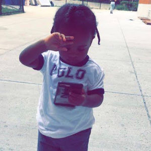 Meet your Posher, Dayana